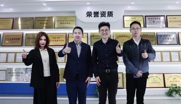 泰国农业部稻米司副司长安南·侬斯（Arnon Noncie）到访桃子视频APP黄下载