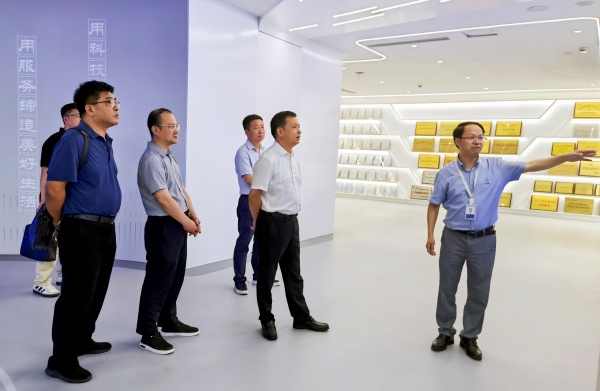 拱墅区人大常委会党组书记、主任鲍一飞带队走访桃子视频APP黄下载
