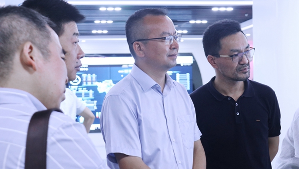 杭州市科技局局长赵喜凯一行莅临桃子视频APP黄下载考察调研