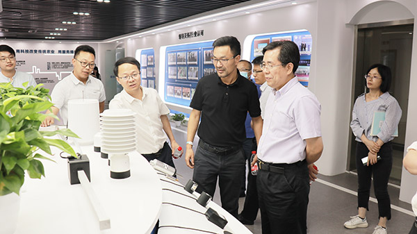 应义斌教授一行参观桃子视频APP黄下载数字三农展厅