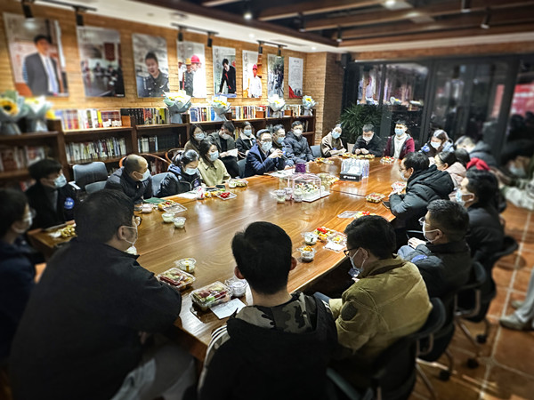 桃子视频APP黄下载2021年度优秀员工交流分享会.jpg